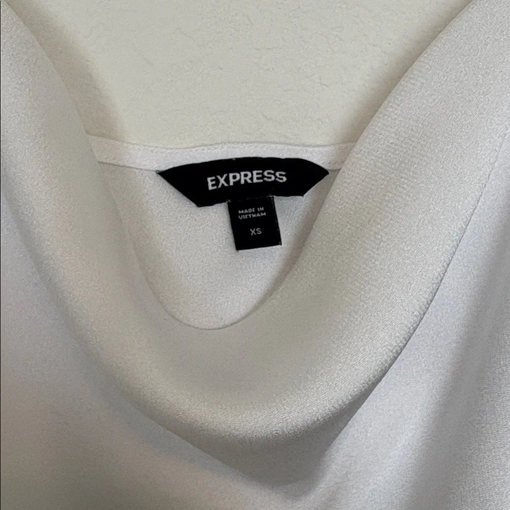 Express white Camisole - Picture 2 of 3